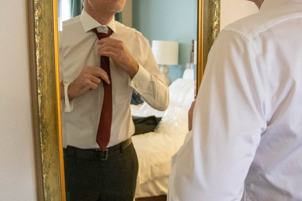 Groom - Getting Ready
