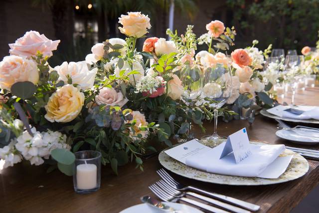 Farm Table Florals Detail