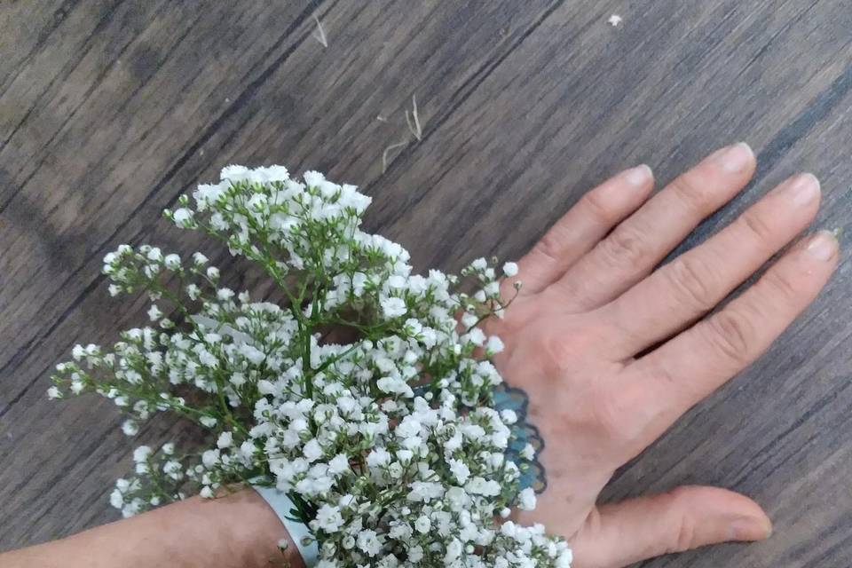 Babies breath corsage