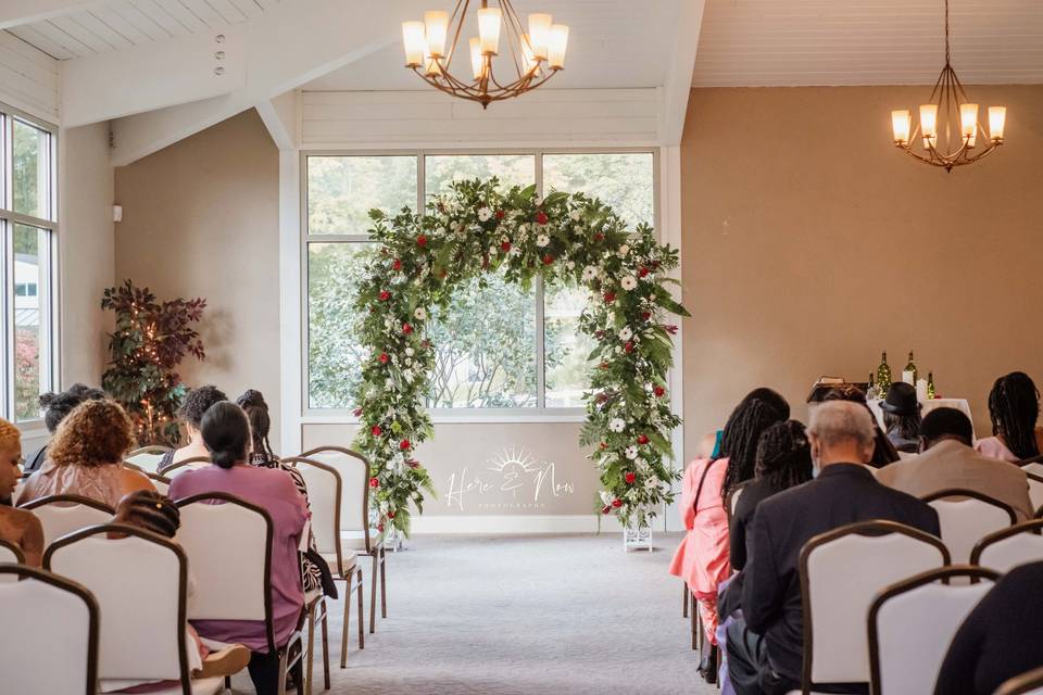 Jasmyn & Samuel' wedding arch