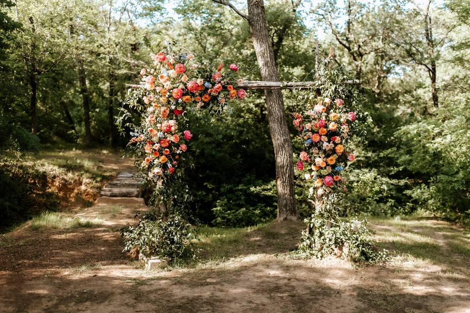 Bella Woods permanent arch