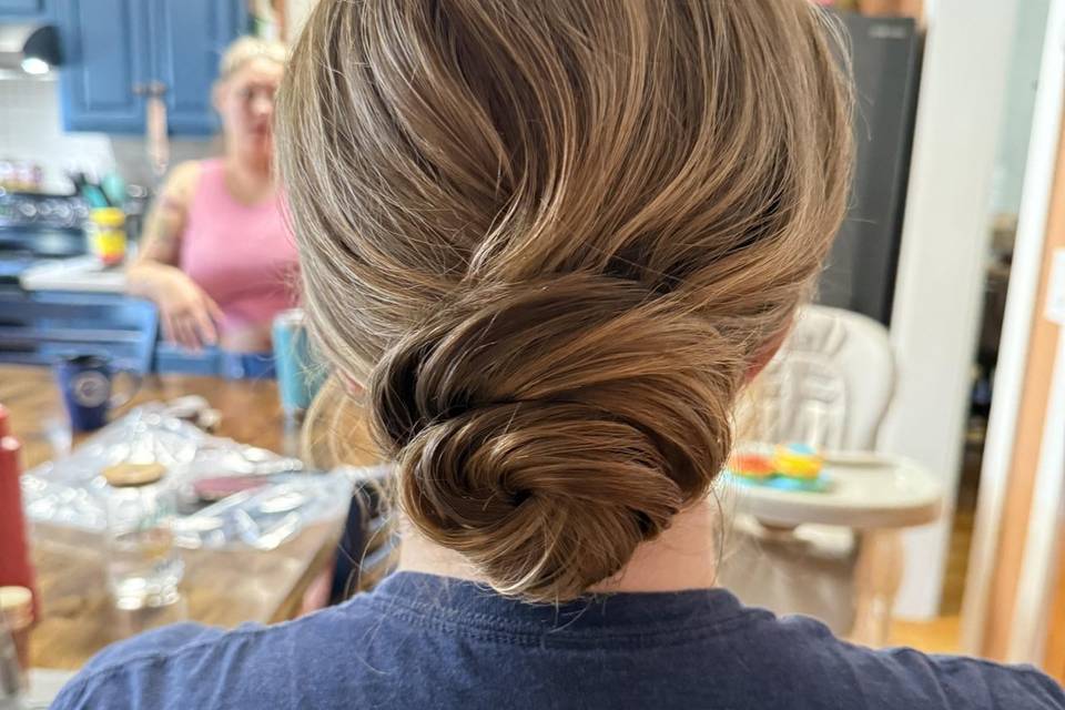 Clean bun hair trial