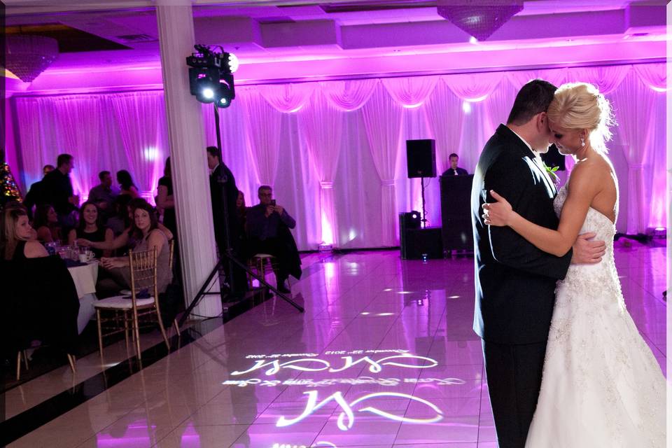 A-List DJ's, Photo Booths, and Elegant Lighting