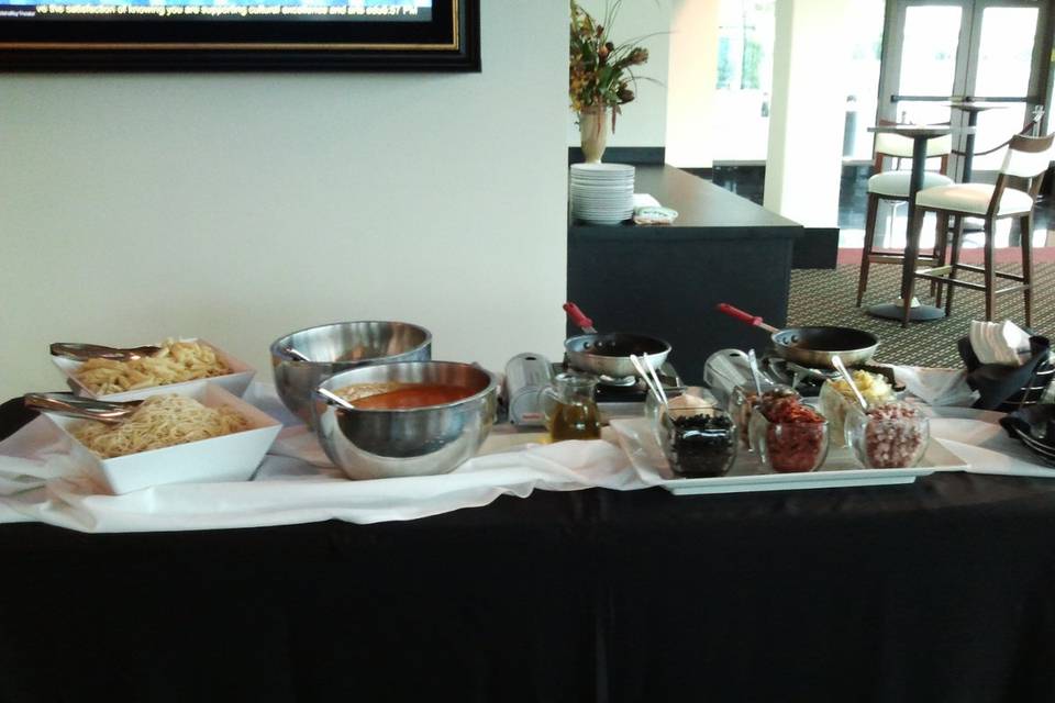 Pasta Station, Pesto, Roasted Tomato