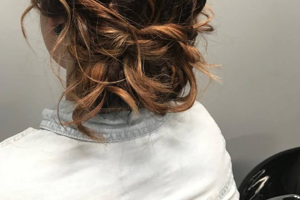 Low bun with waves