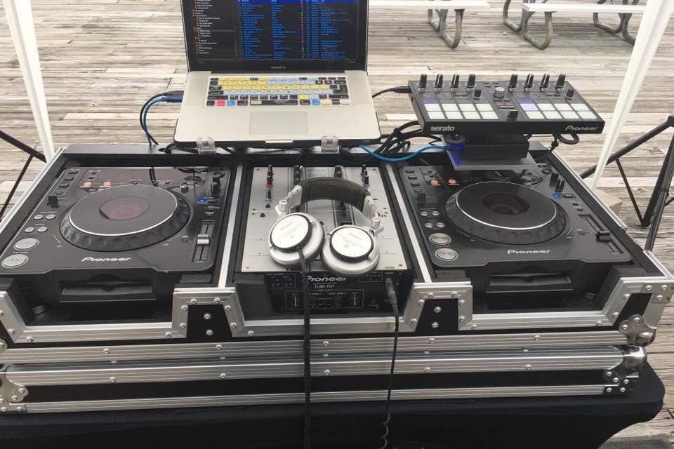DJ equipments