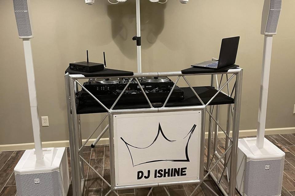 DJ iShine's Signature Set-Up