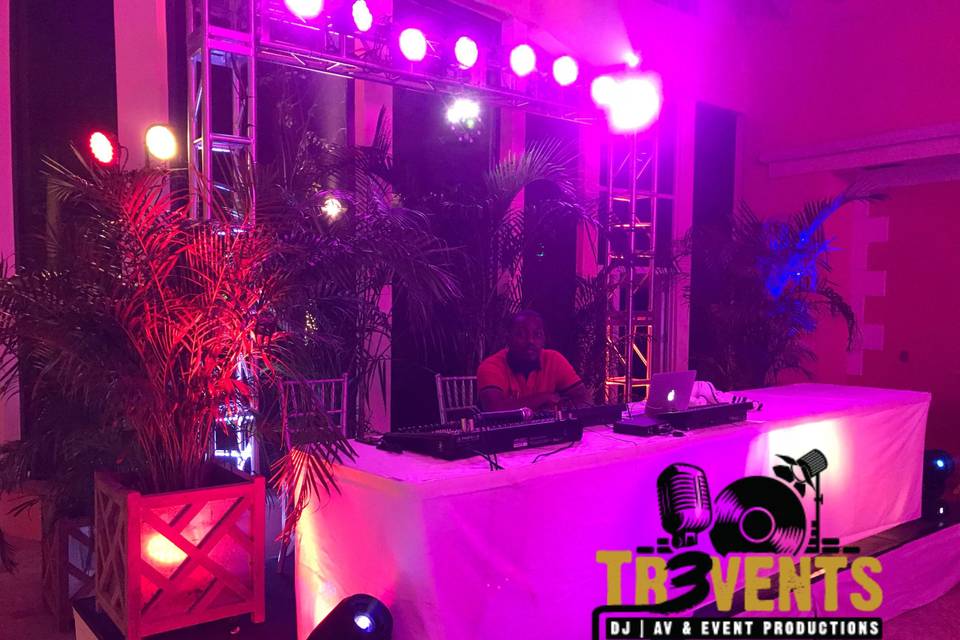 Sapodilla Bahamas New Years Eve Event Lighting