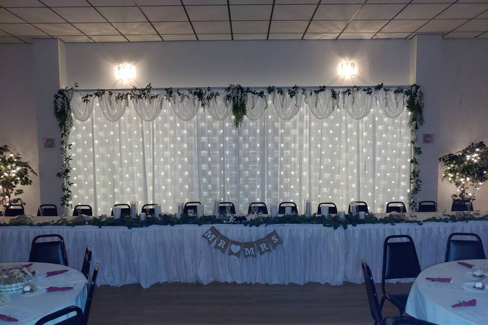 Head Table