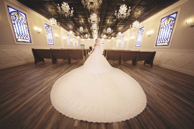Wedding gown