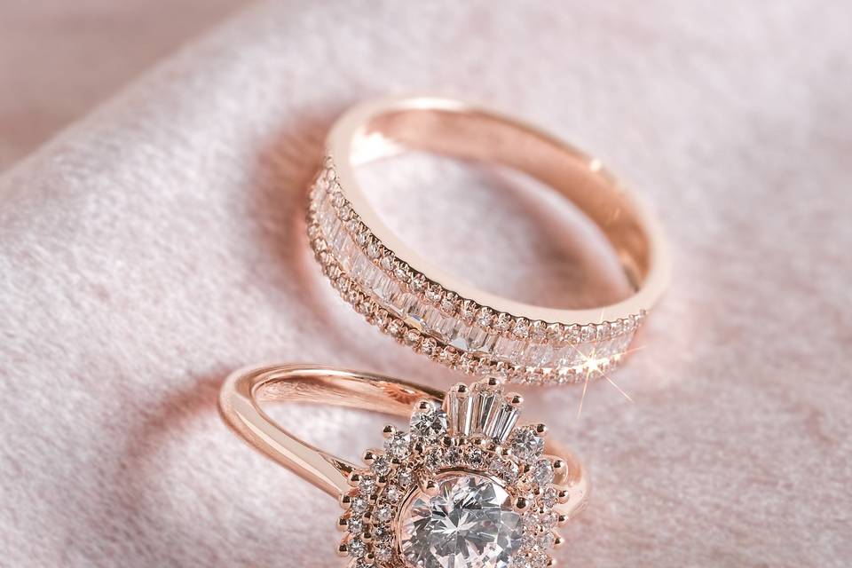 Unique Rose Gold Wedding Set