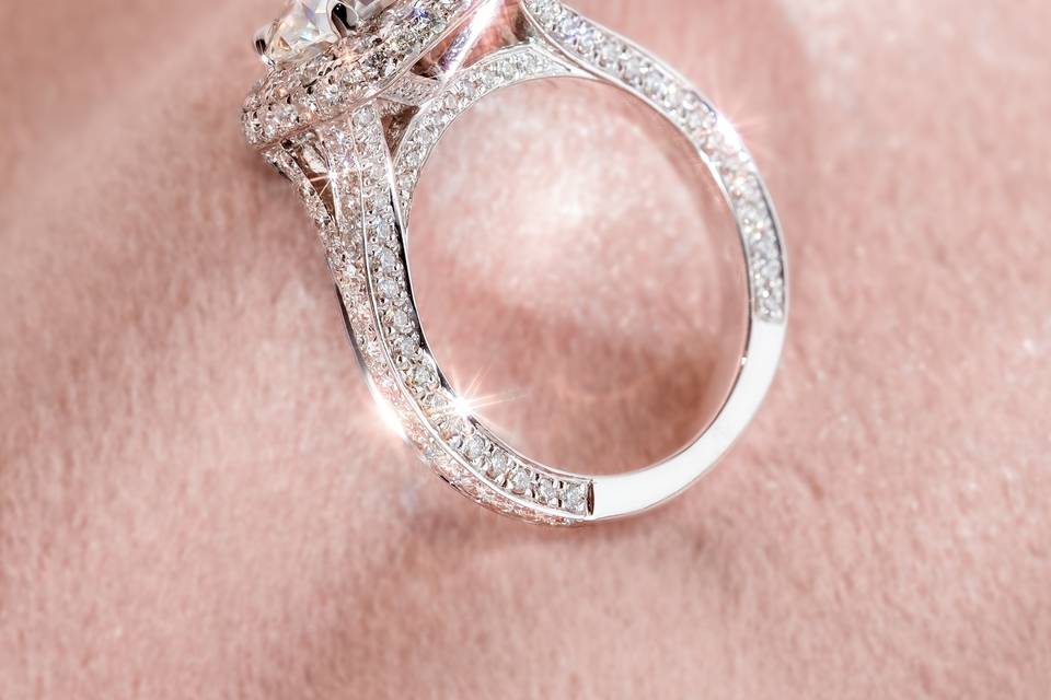Erin Cushion 3D Pavé Ring