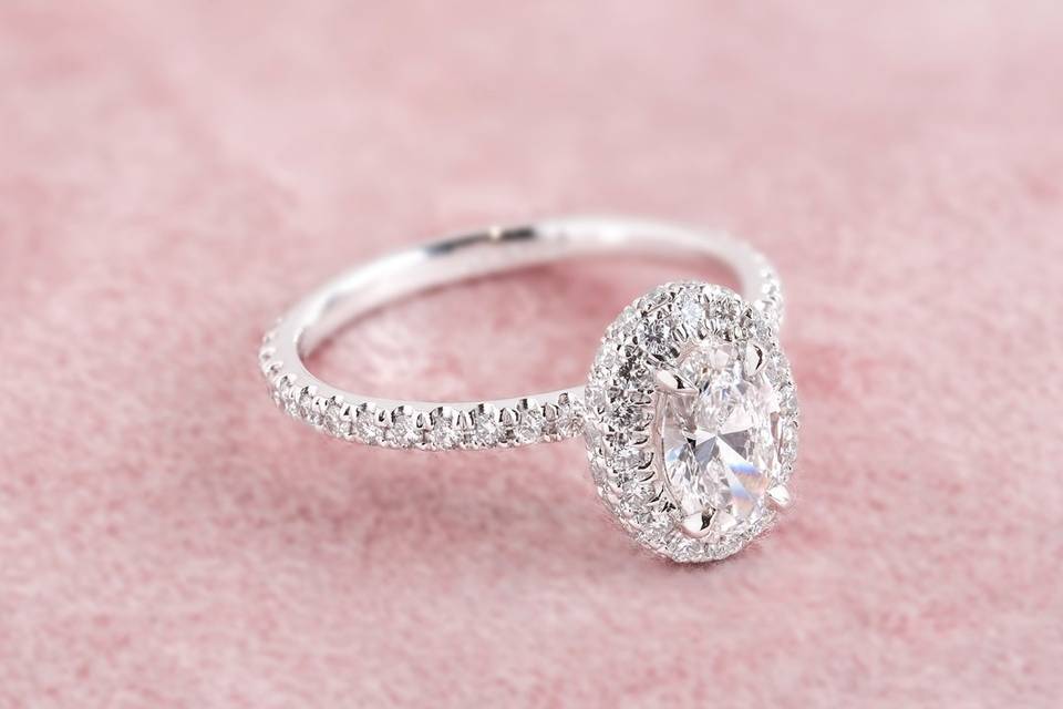 Oval Double Sided Halo Ring