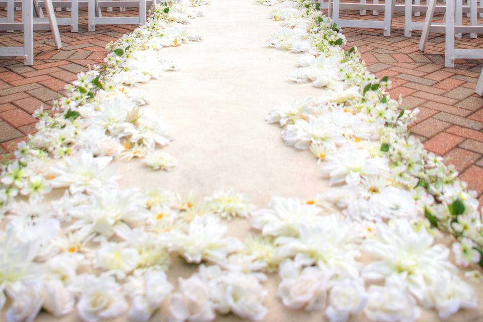 Wedding reception planning by Vivid Expressions LLC at The Founder's Inn and Sap in Virginia Beach, Virginia.  Wedding Stylist.  Event Design presentation.  Event planning, wedding planning.  Luxury wedding, Luxury event design planning. Destination wedding, destination wedding planning