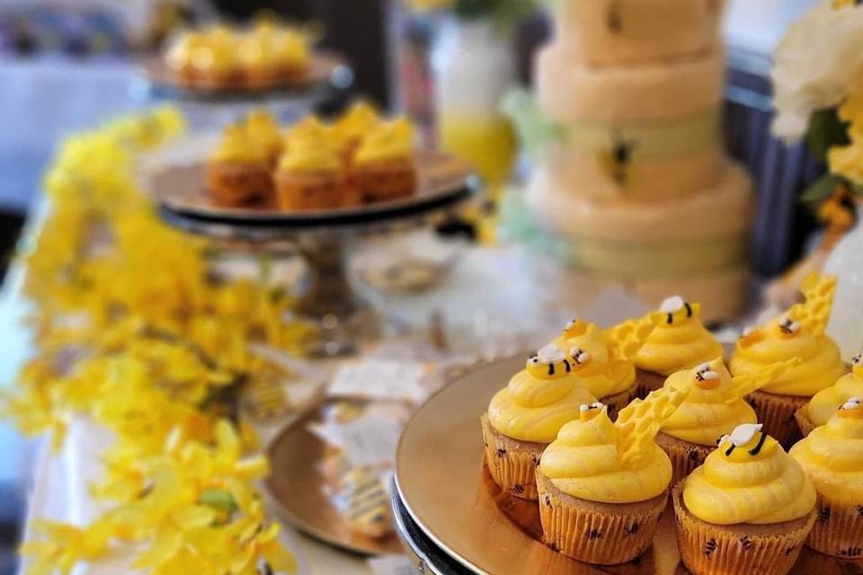 Close up of Bride to Bee Table