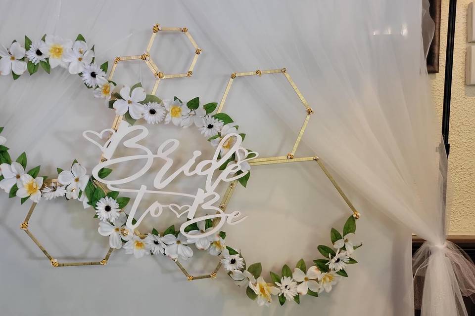 Bride to bee sign