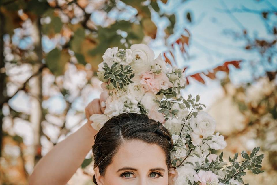 Stunning October bride