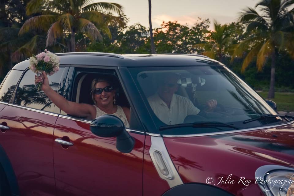 Key West beach wedding , renewal vows in Key West, Key West elopement, Key West photographer. Julia Roy Photography