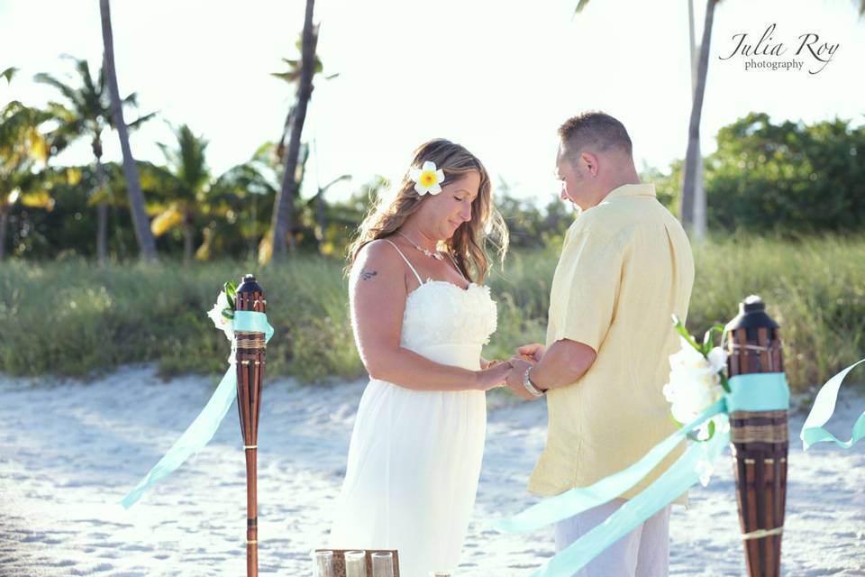 Key West beach wedding , renewal vows in Key West, Key West elopement, Key West photographer. Julia Roy Photography