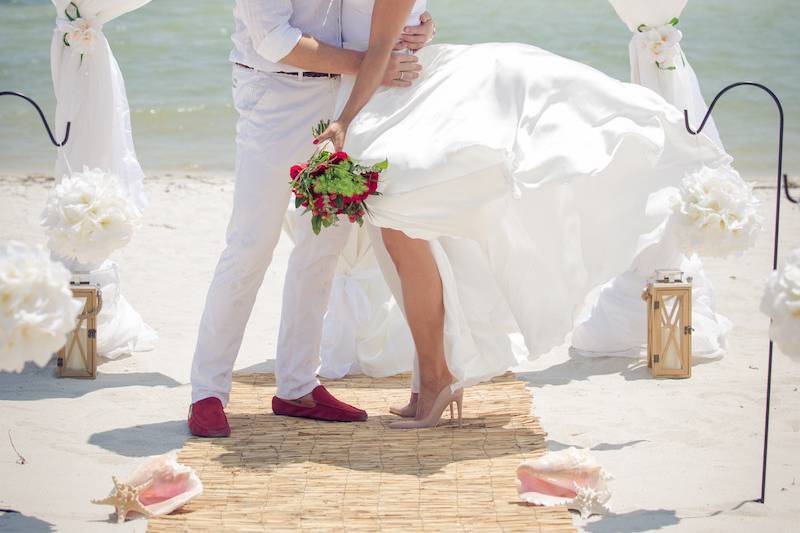 Key West beach wedding , renewal vows in Key West, Key West elopement, Key West photographer. Julia Roy Photography