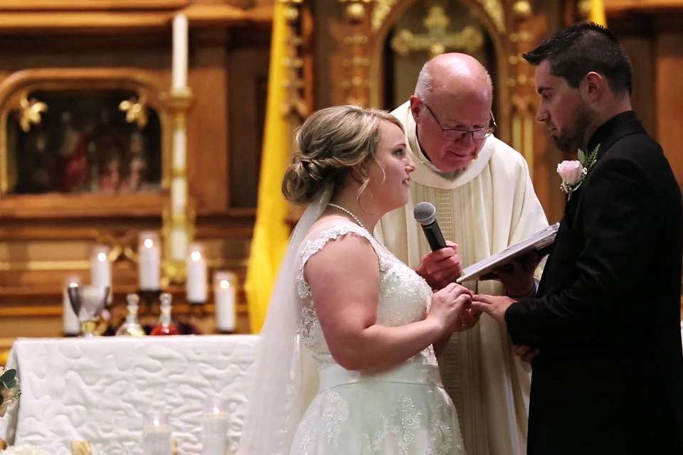 Exchanging their vows - Zogreo Video Productions