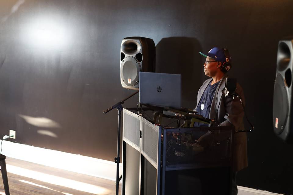 DJ BOOTH