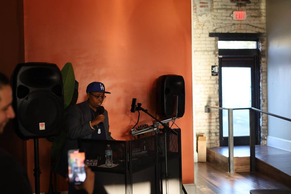DJ SWAY ZE