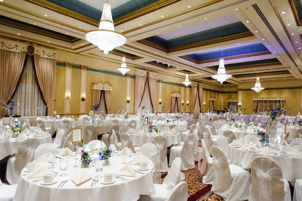 Full Table set