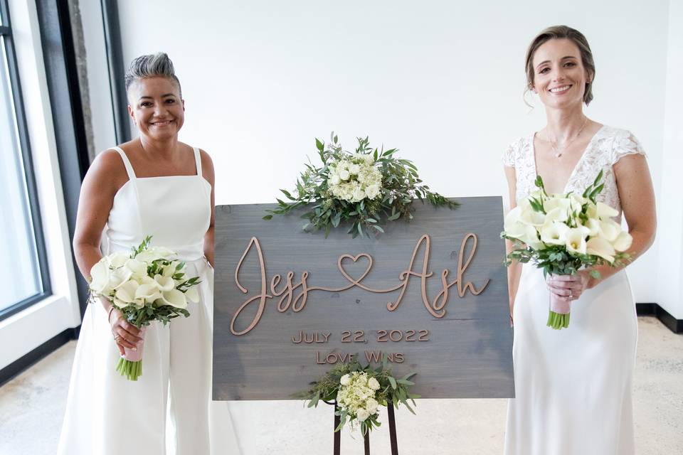 Brides with welcome sign