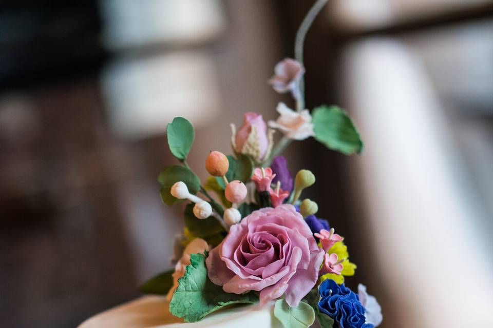 Small Cakes + Sugar Flowers