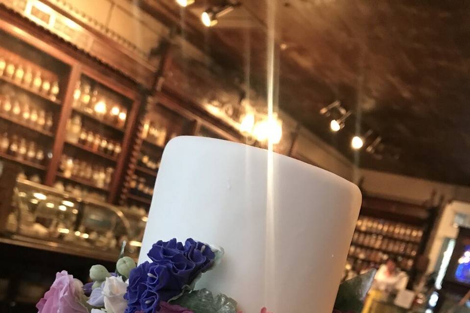 Small Cakes + Sugar Flowers
