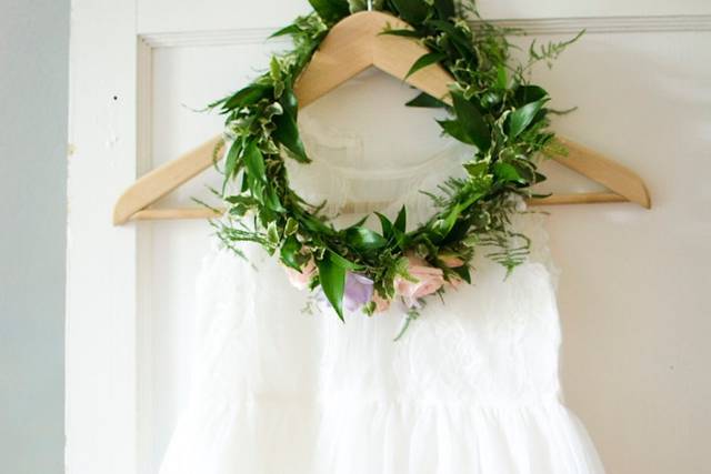 Flower girl's dress and flower