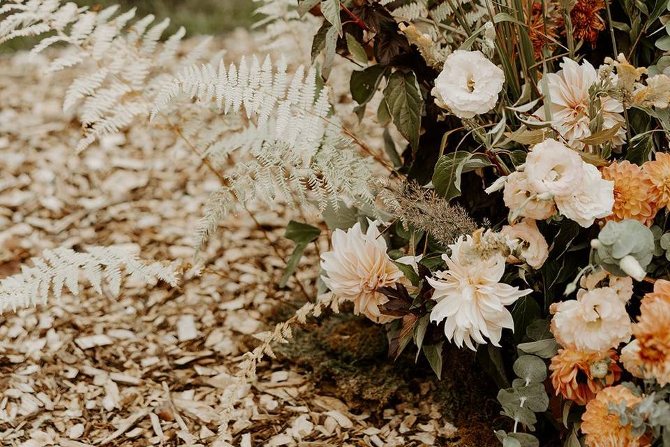Natural Arbor Florals