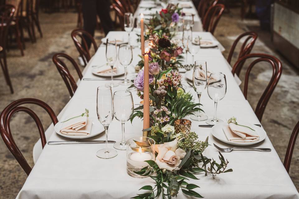 Table setting with floral