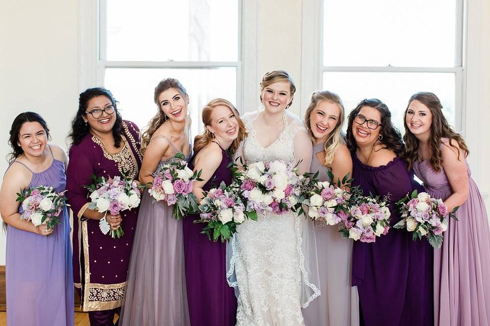 Group photo with bridesmaids