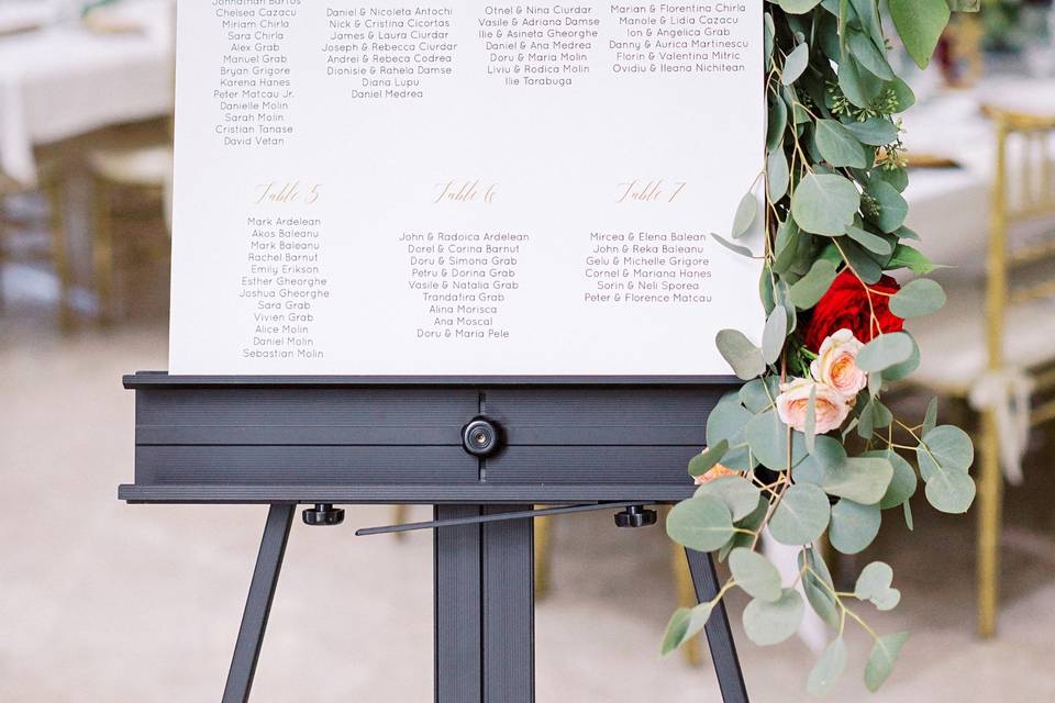 Escort Display Decor