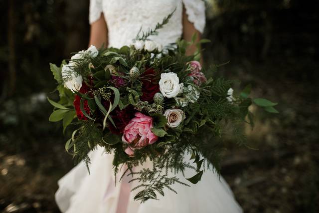 Order of Bridal Party at the Wedding Ceremony — Burlap & Bordeaux