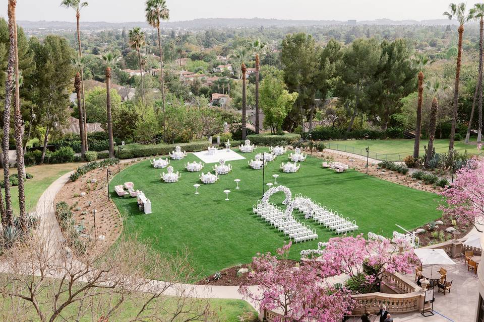 The Horseshoe Garden