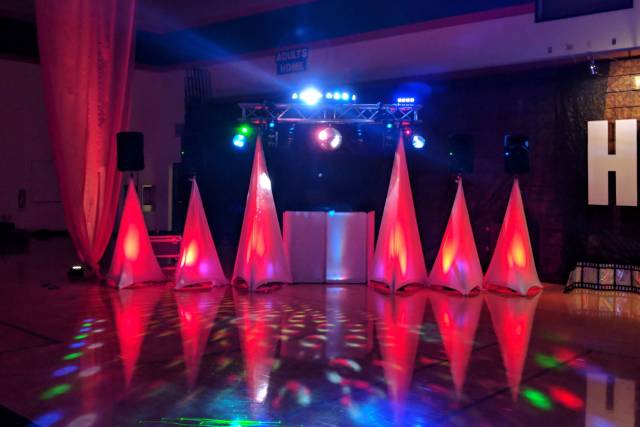 Large room DJ station