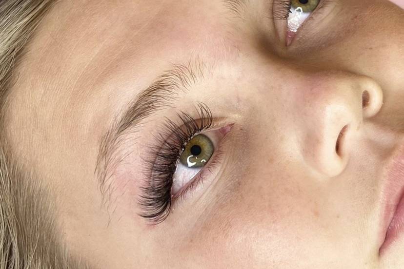 Hybrid Lash Extensions