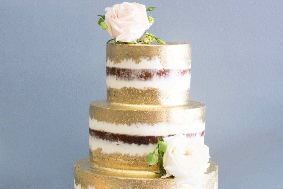 Nearly naked cake