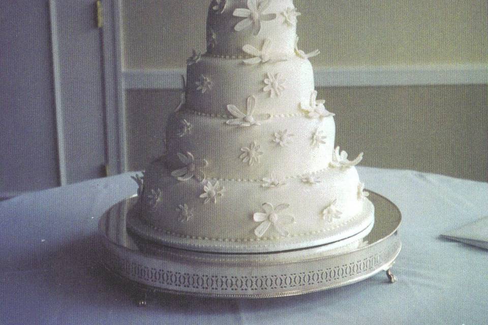 Wedding Cakes by Betty