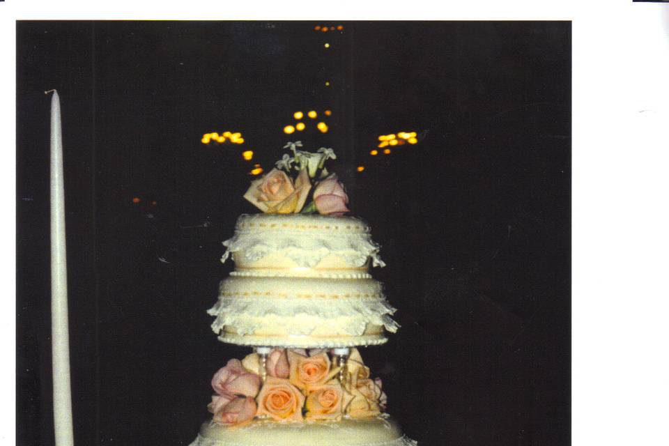 Wedding Cakes by Betty