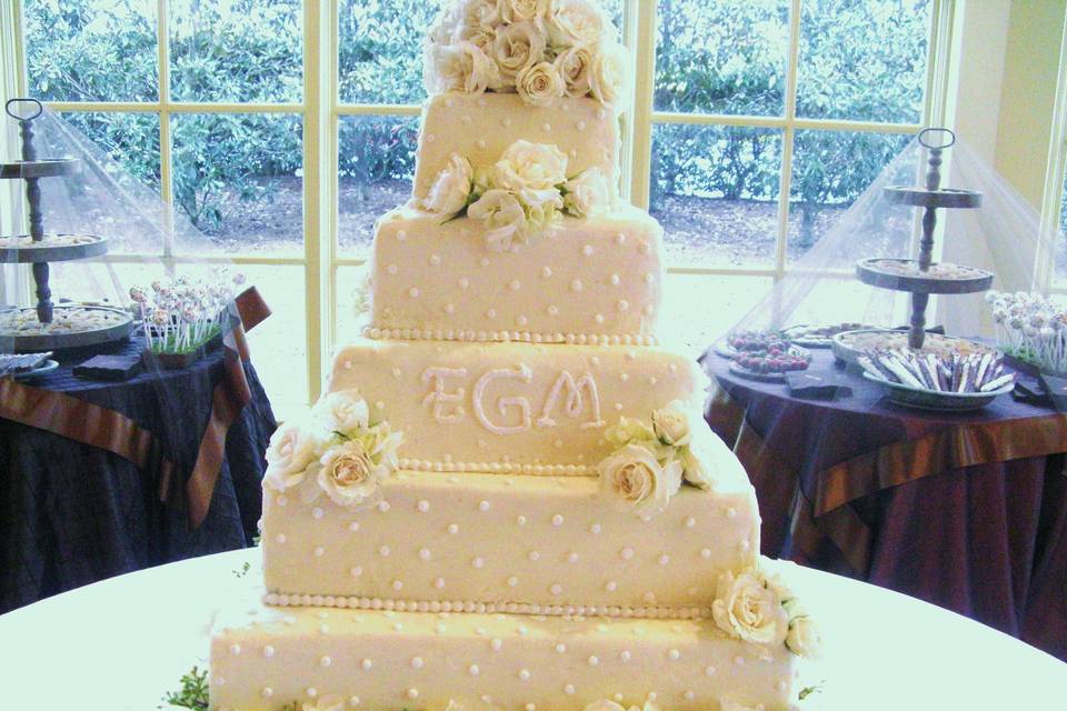 Wedding Cakes by Betty