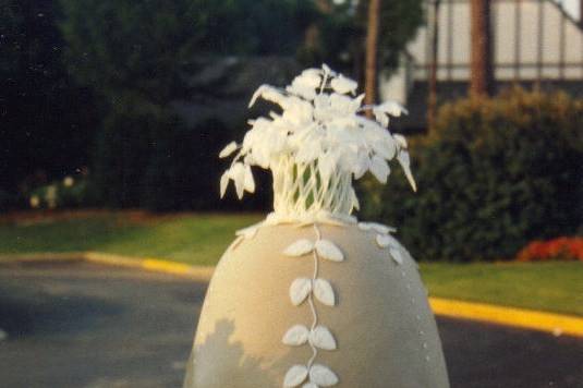 Wedding Cakes by Betty