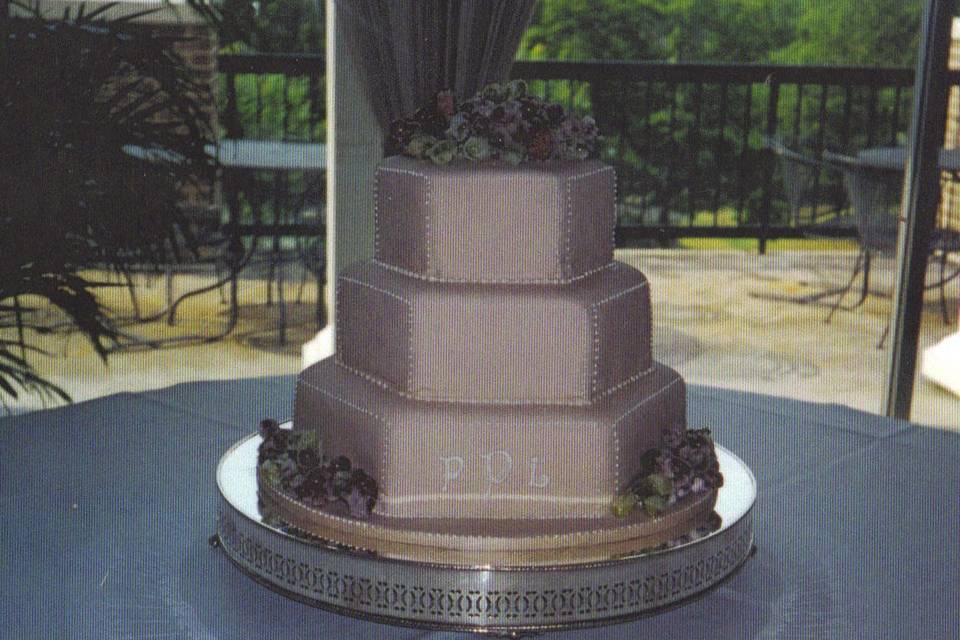 Wedding Cakes by Betty