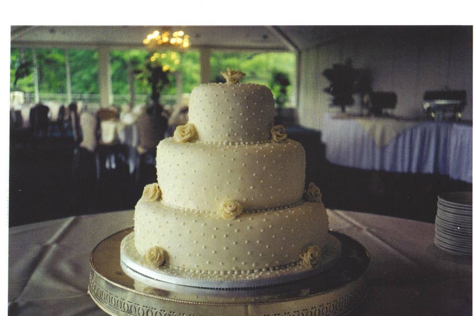 Wedding Cakes by Betty