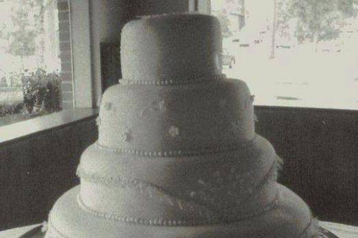 Wedding Cakes by Betty