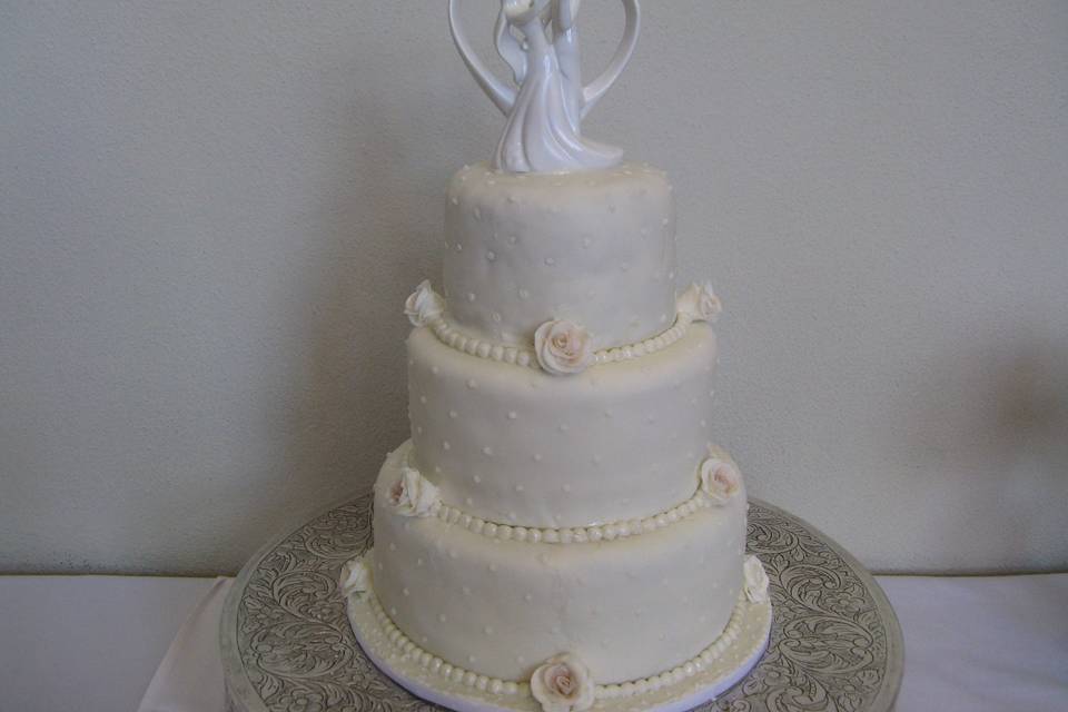 Wedding Cakes by Betty