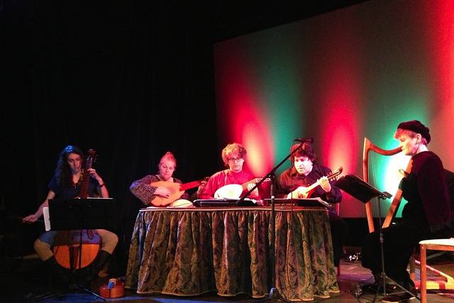 Mixed Renaissance Consort, Matthew Weinman on Cittern